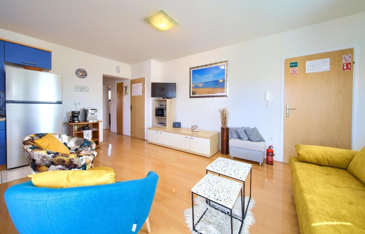 Apartman Noel Крк Экстерьер фото