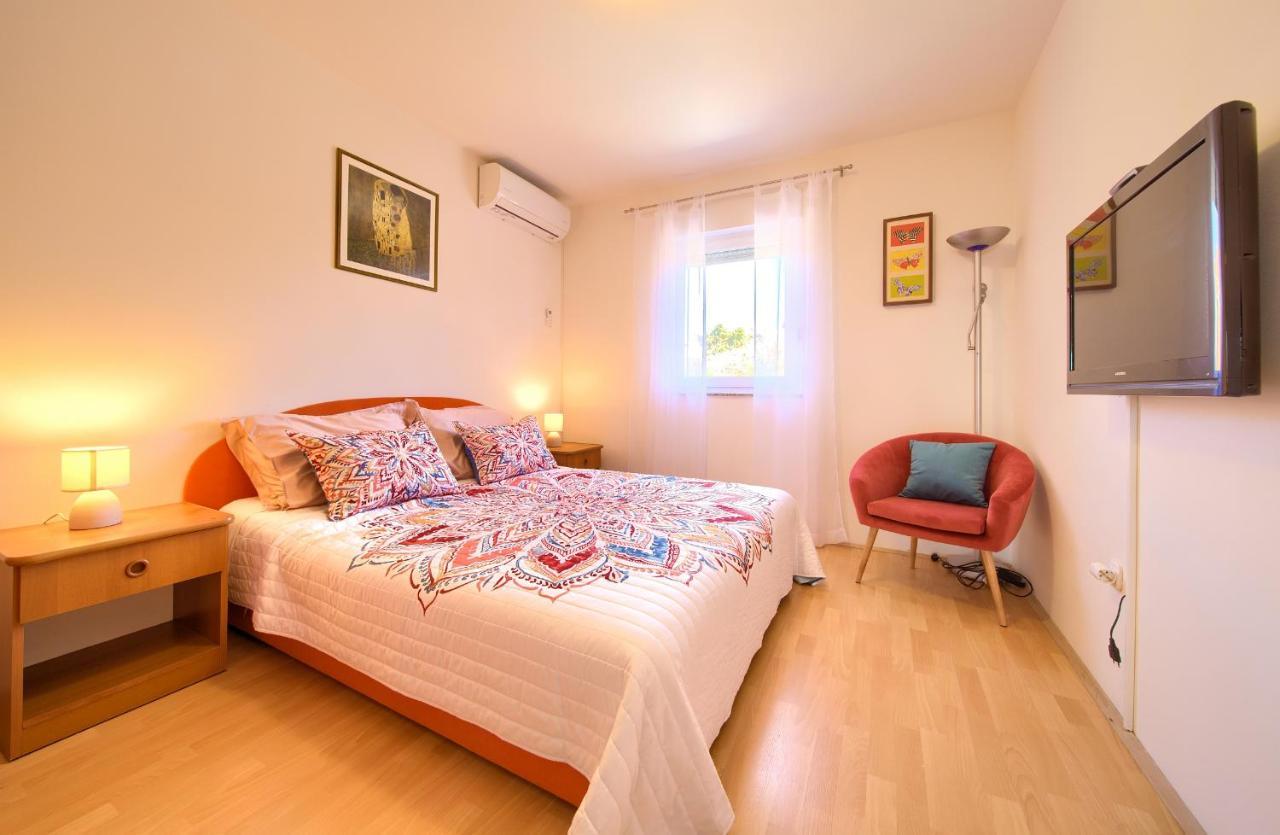 Apartman Noel Крк Экстерьер фото